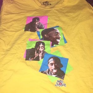 regular yellow Tupac t-shirt (size: medium) 💛